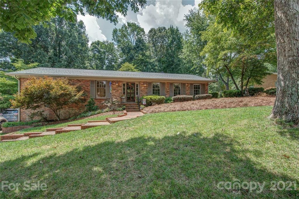 Property Photo:  2165 Ridgewood Drive  NC 28054 