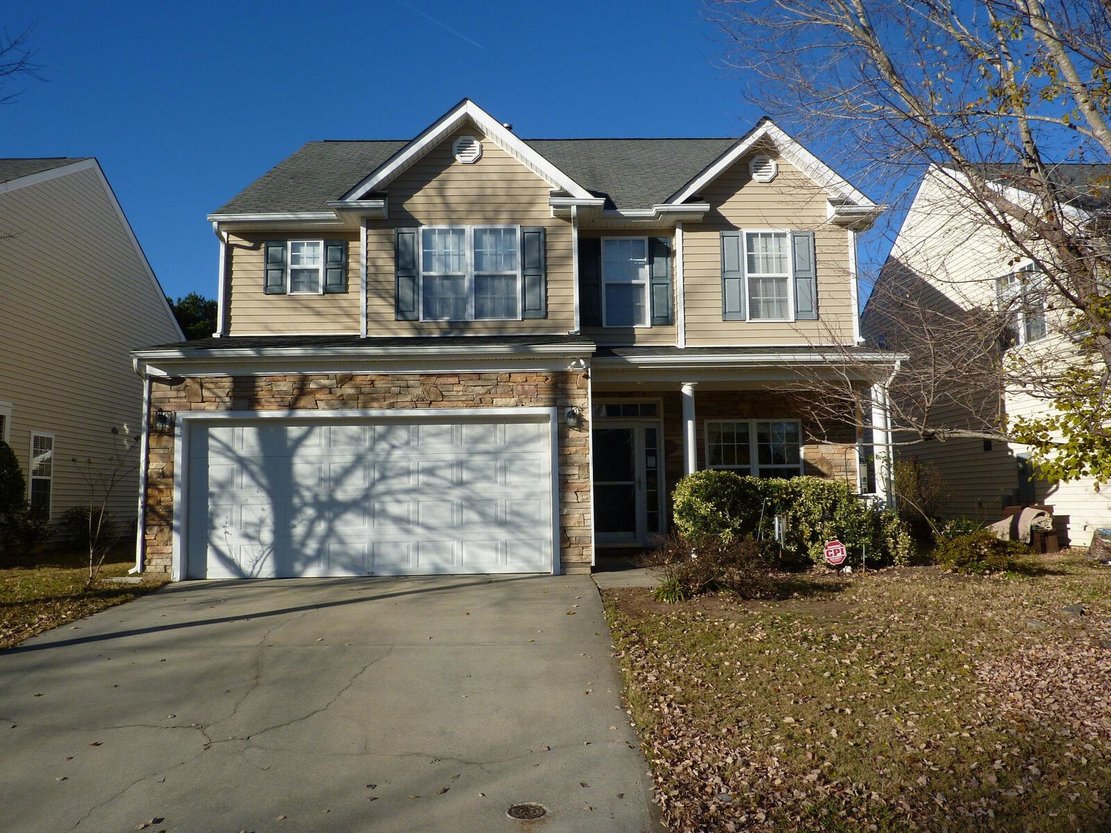 Property Photo:  5943 Brambleberry Way  NC 27616 