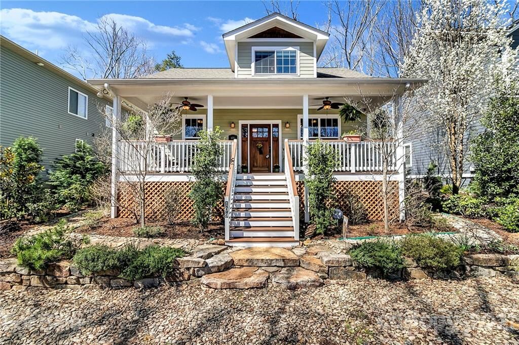 Property Photo: 109 Louisa Street NC 28711