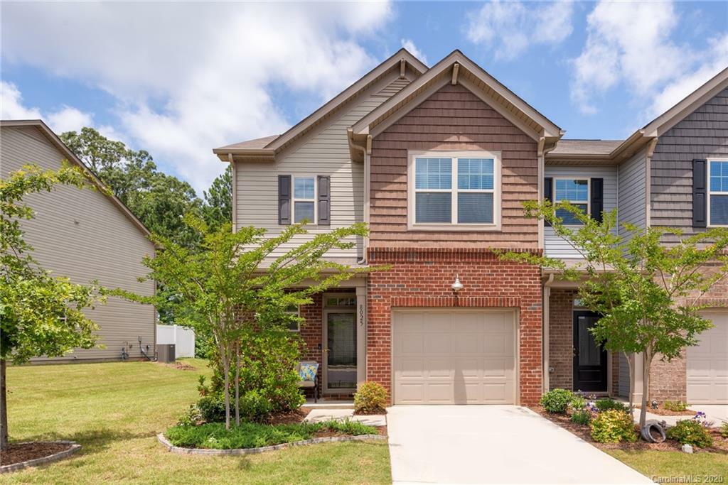 Property Photo: 8025 Scarlet Oak Terrace SC 29707