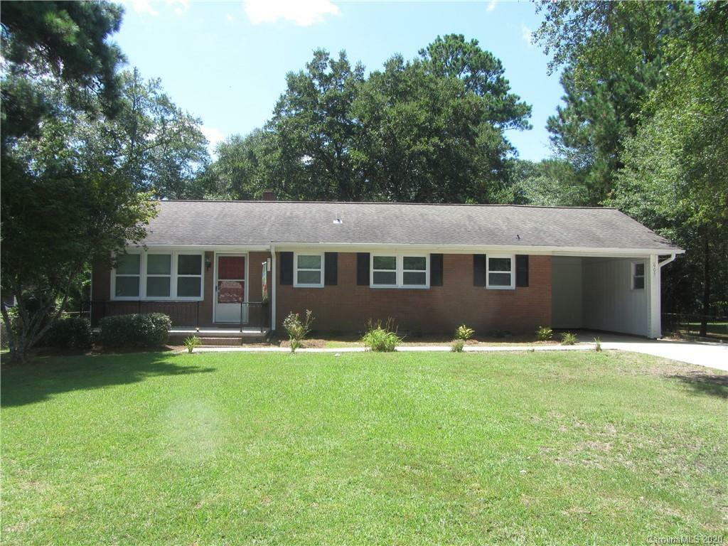 Property Photo:  905 Sumter Street  SC 29720 