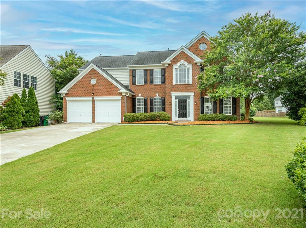 Property Photo:  7721 Raynor Road  NC 28277 