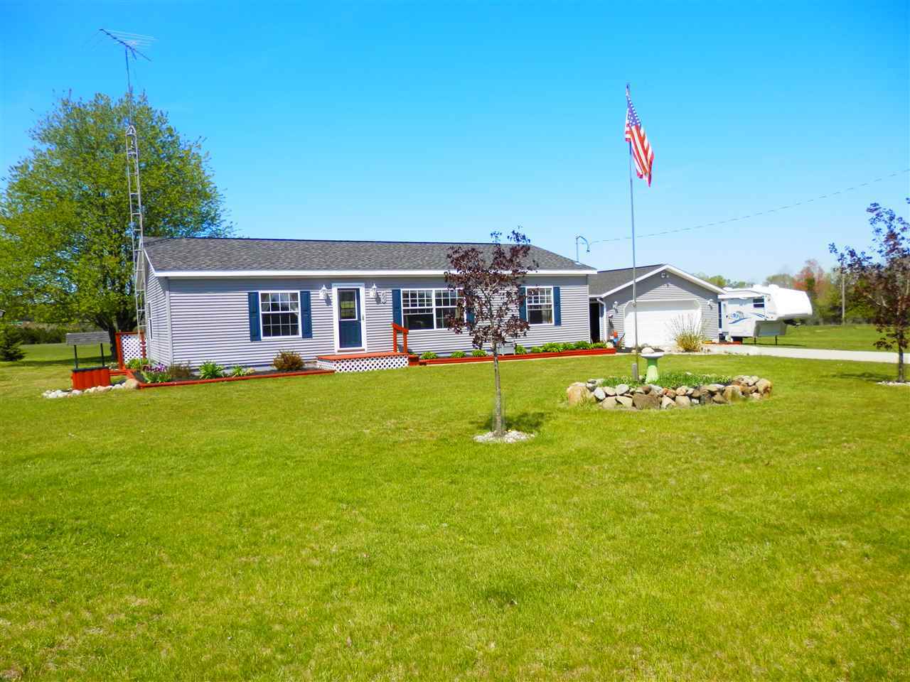 Property Photo: 821 Wellington MI 49727