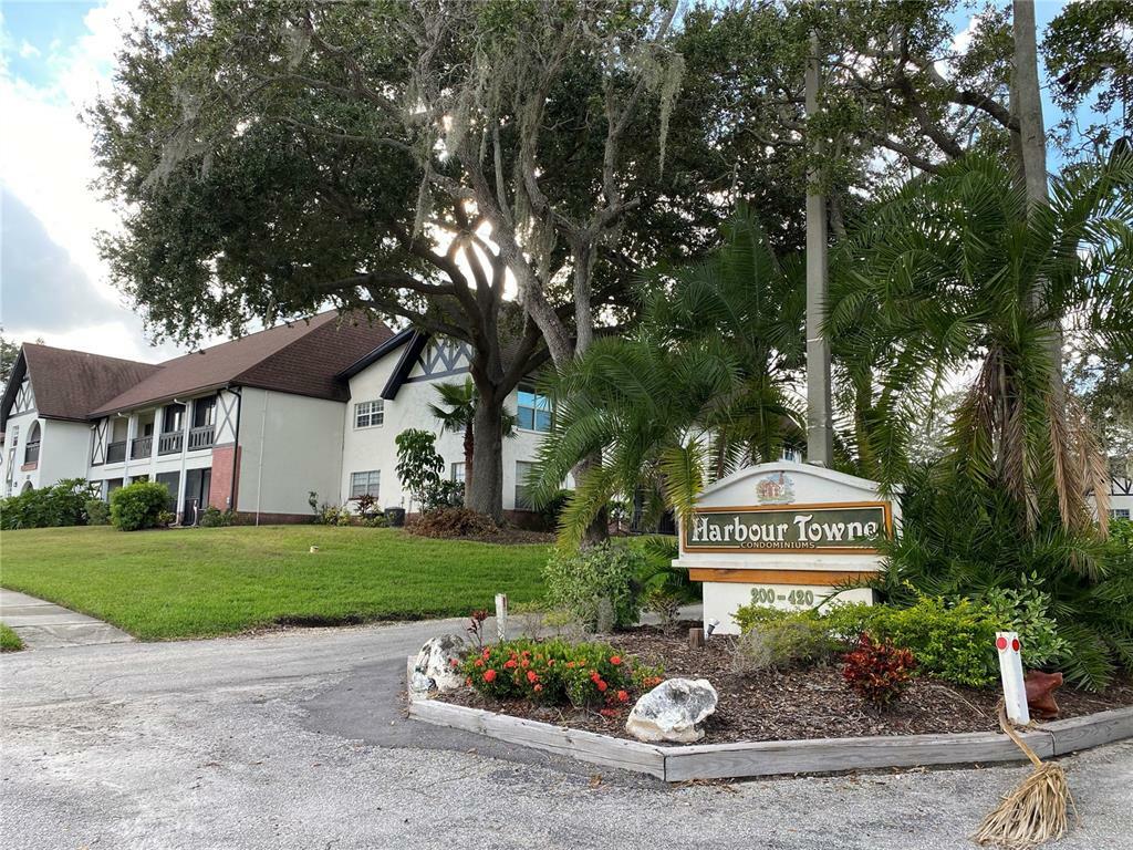 Property Photo:  220 N Bayshore Boulevard 202  FL 33759 