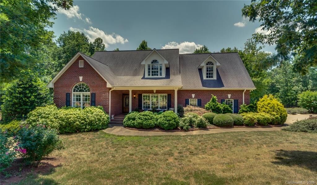 Property Photo: 981 Pearidge Road NC 28018