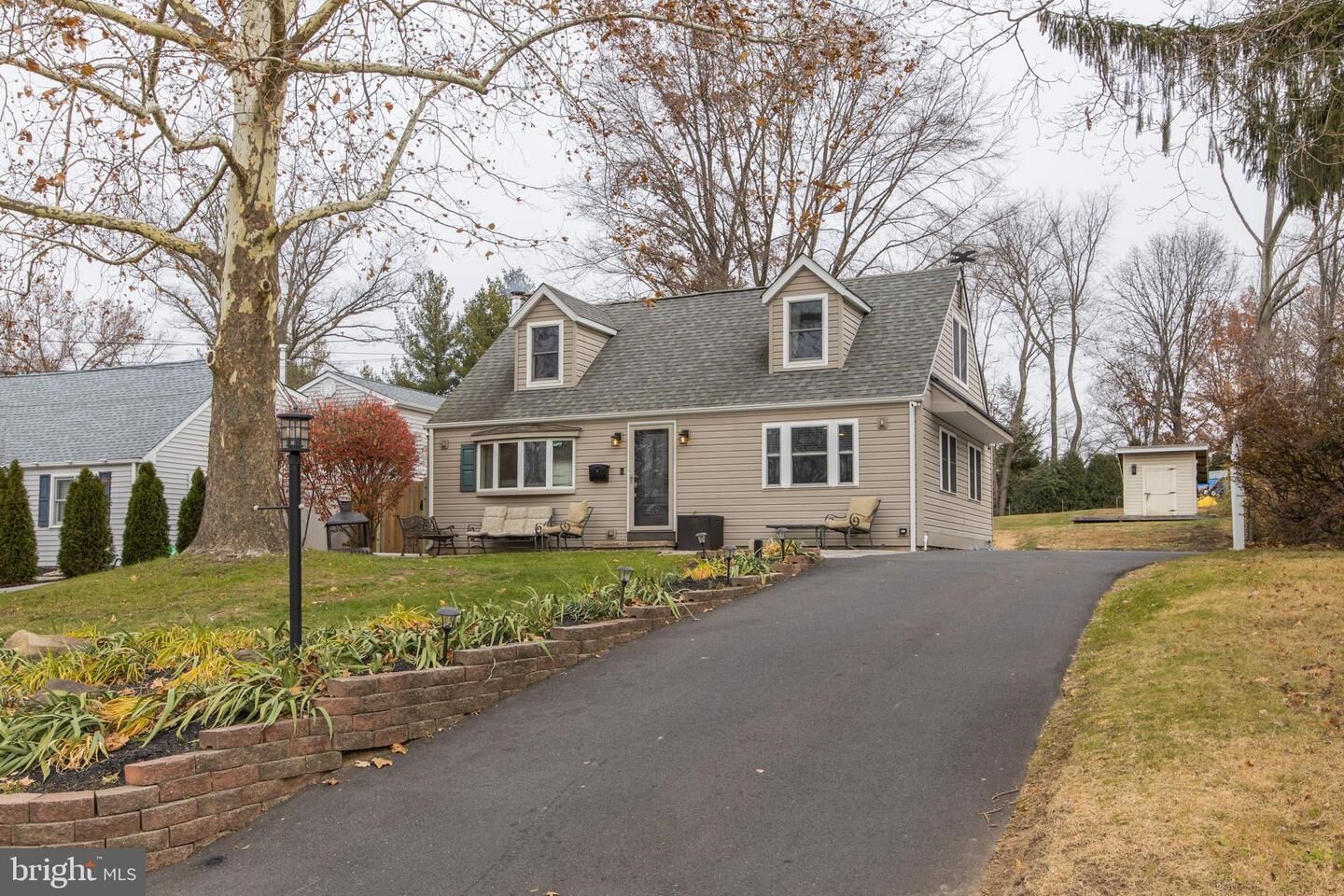Property Photo:  319 Surrey Lane  PA 19040 
