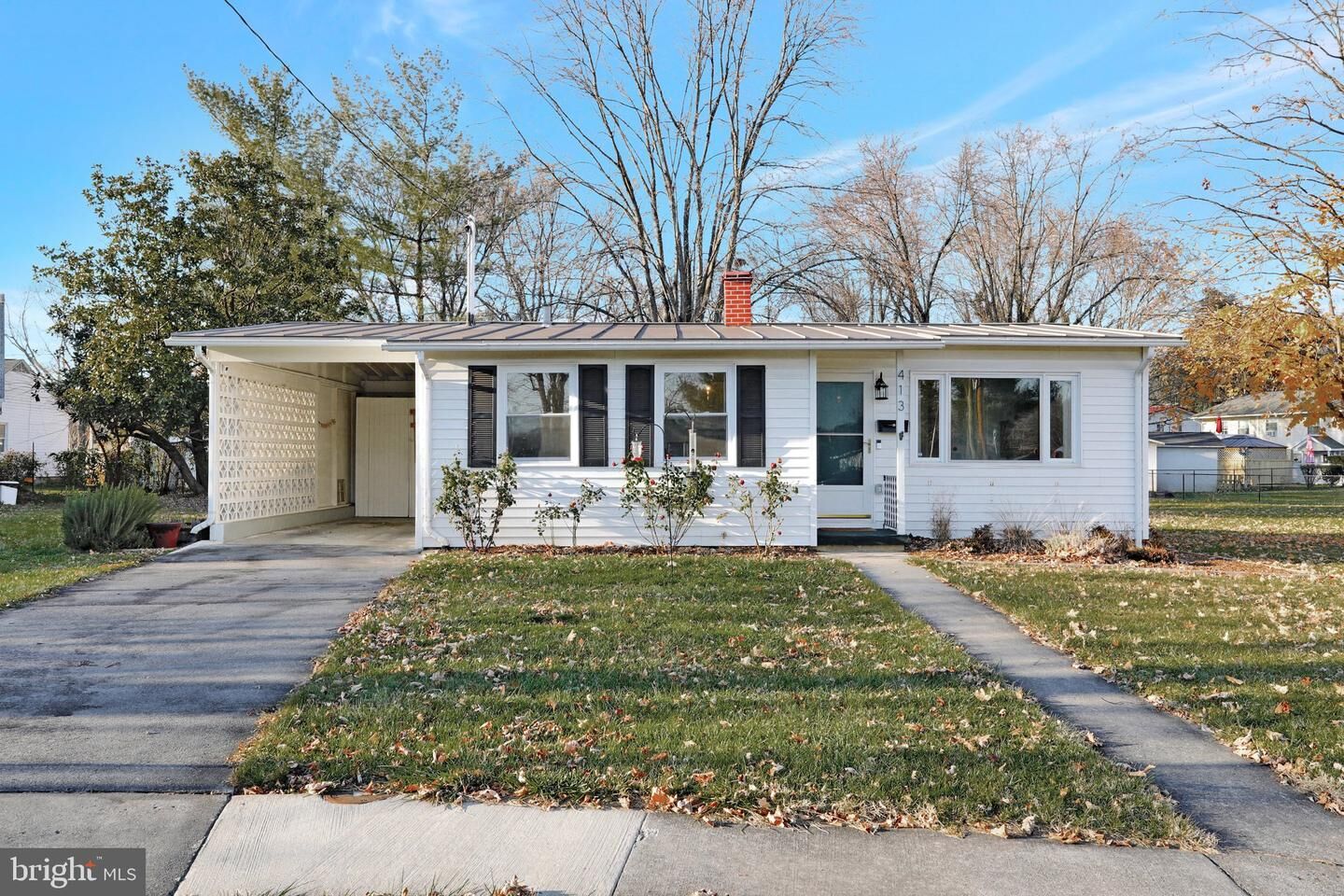 Property Photo:  413 Shenandoah Place  VA 22601 