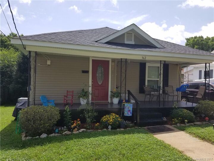 362 E Catawba Avenue  Mooresville NC 28115 photo