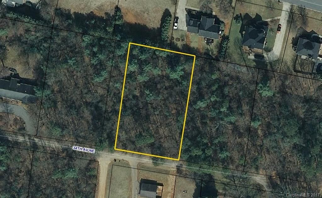 Property Photo: 205 34th Avenue NE NC 28601