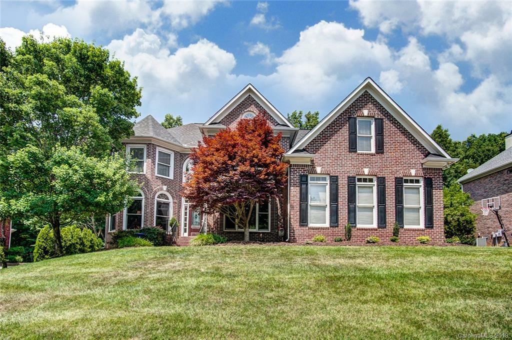 Property Photo: 16015 Bridgehampton Club Drive NC 28277