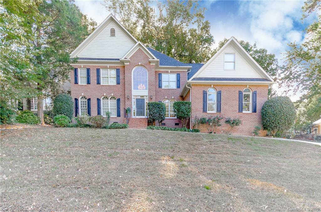 Property Photo: 5211 Downing Creek Drive NC 28269