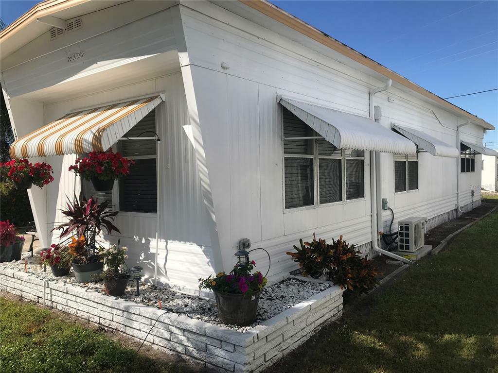 Property Photo:  1743 Old Elm Street  FL 34234 