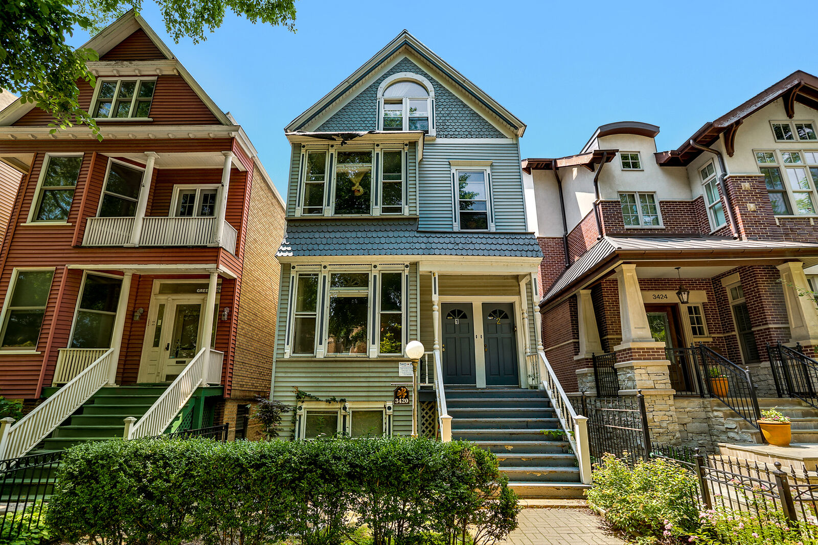 Property Photo:  3420 N Greenview Avenue  IL 60657 