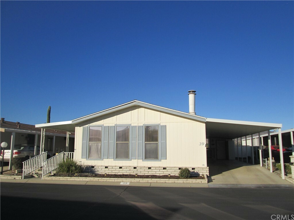 Property Photo:  24600 Mountain Avenue 39  CA 92544 