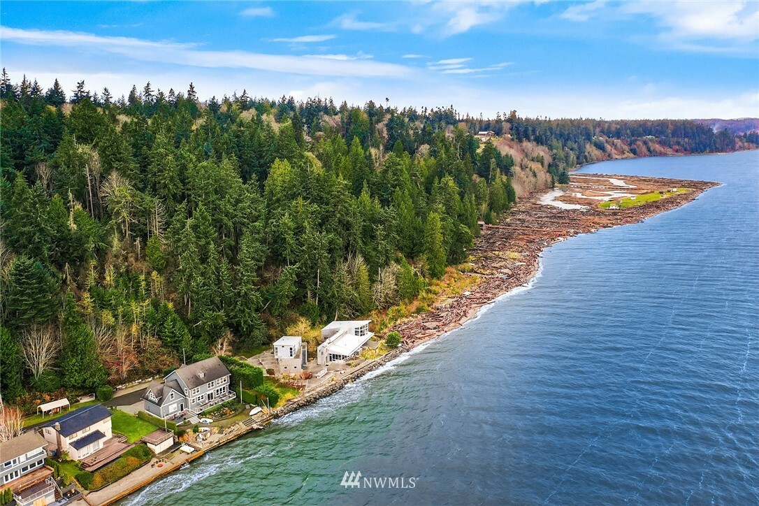 Property Photo:  2801 Tillicum Beach Drive  WA 98282 