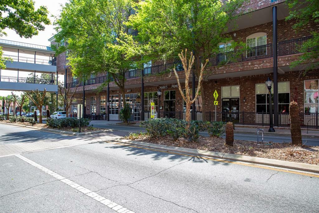 Property Photo:  201 SE 2nd Avenue 301  FL 32601 