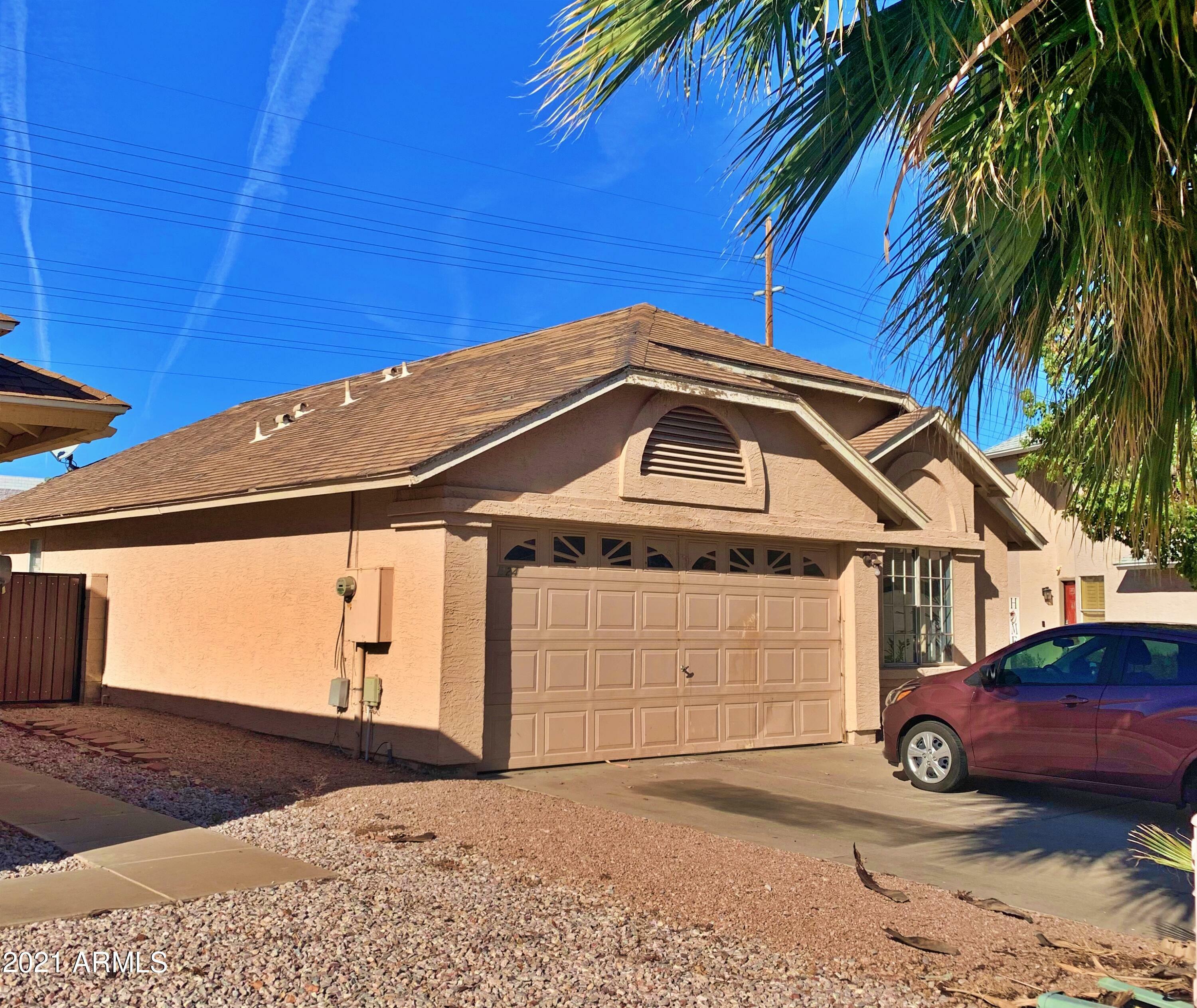 Property Photo:  324 S Laveen Drive  AZ 85226 