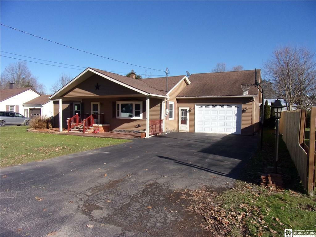 Property Photo:  6 Miller Place  NY 14718 