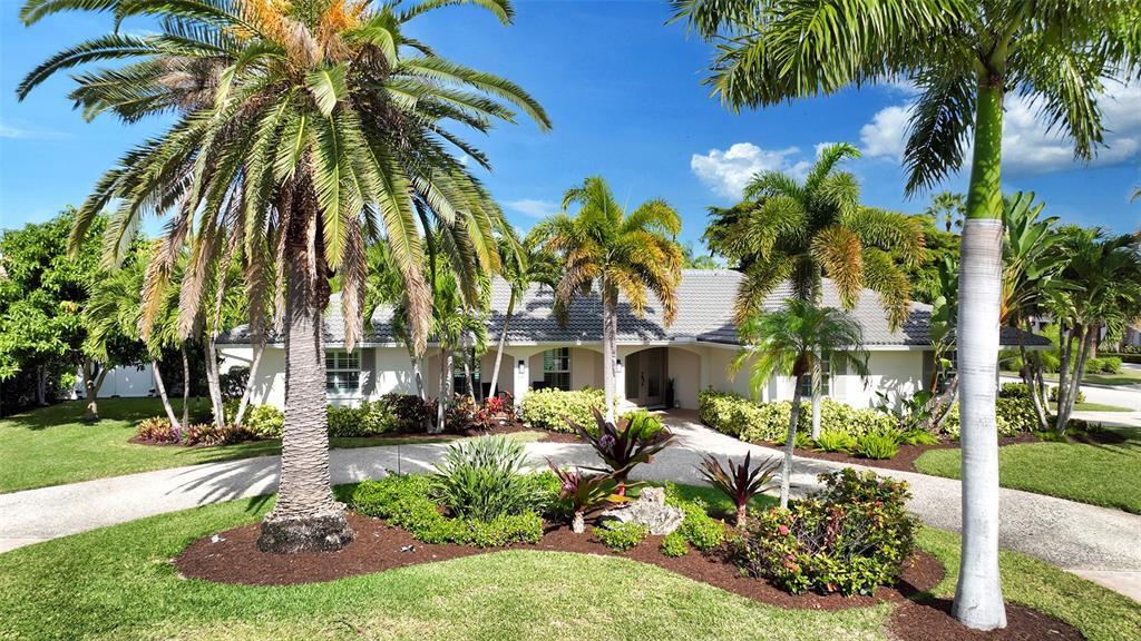 Property Photo:  605 Wild Turkey Lane  FL 34236 