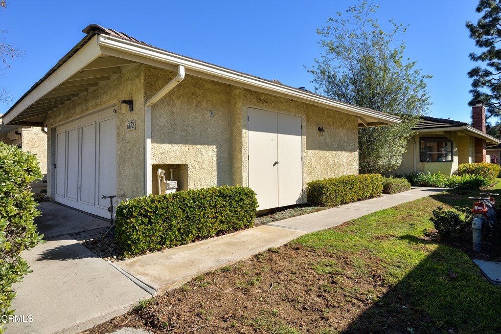 Property Photo:  6672 Sargent Lane  CA 93003 