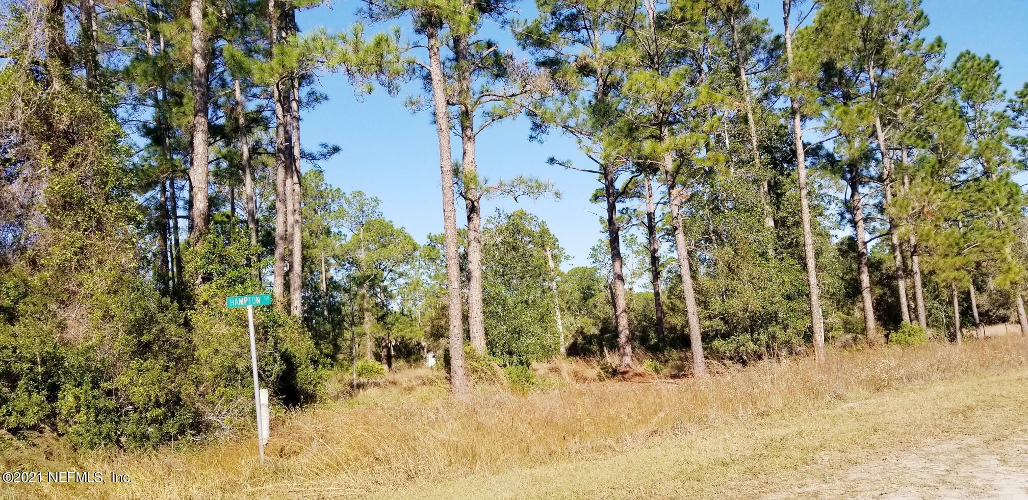 Property Photo: 168 Wayburn Street FL 32139