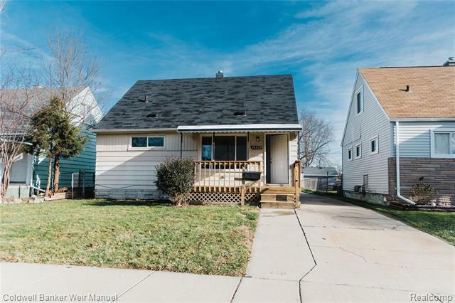 Property Photo:  24426 Berry Avenue  MI 48089 