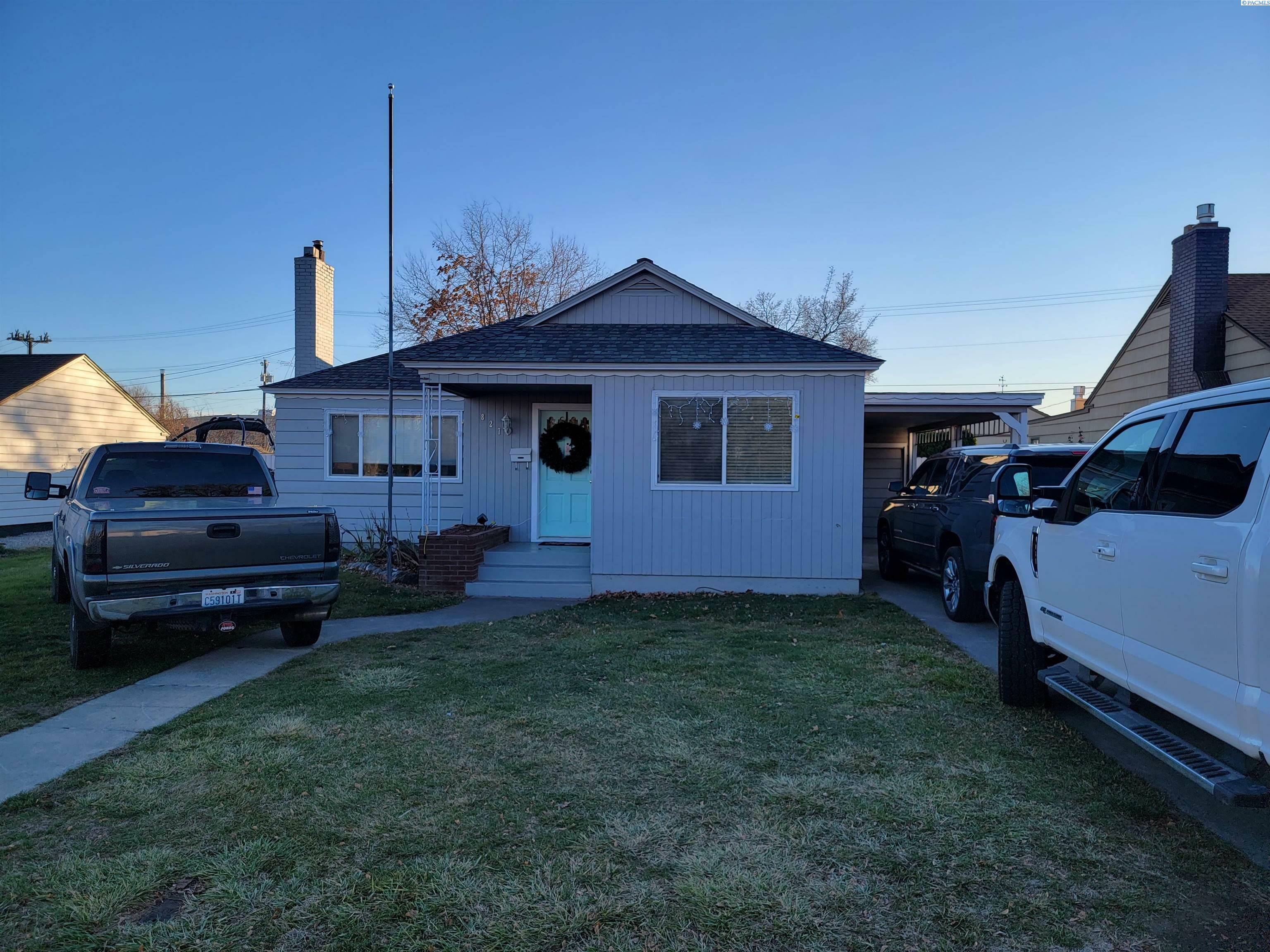 Property Photo:  827 W Kennewick Avenue  WA 99336-7208 