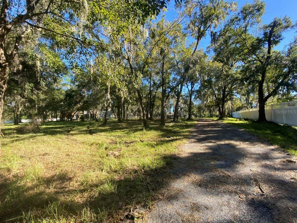 Property Photo:  12503 Lake Hills Drive  FL 33569 