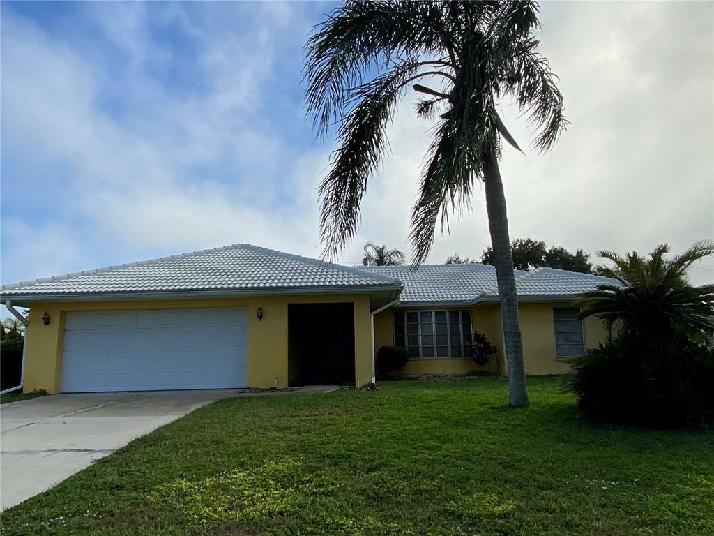 Property Photo: 435 Rossetti E FL 34275