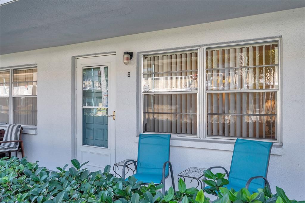 Property Photo:  5217 81st Street N 6  FL 33709 