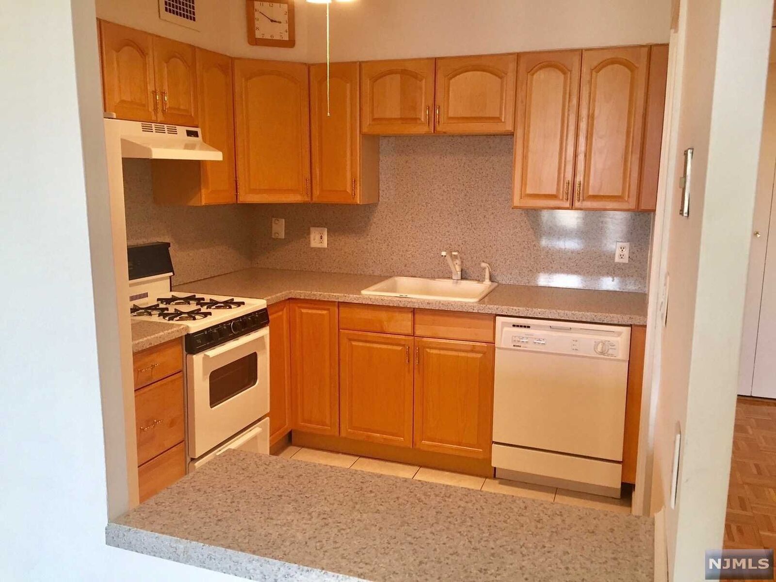 Property Photo: 5 Horizon Road 401 NJ 07024