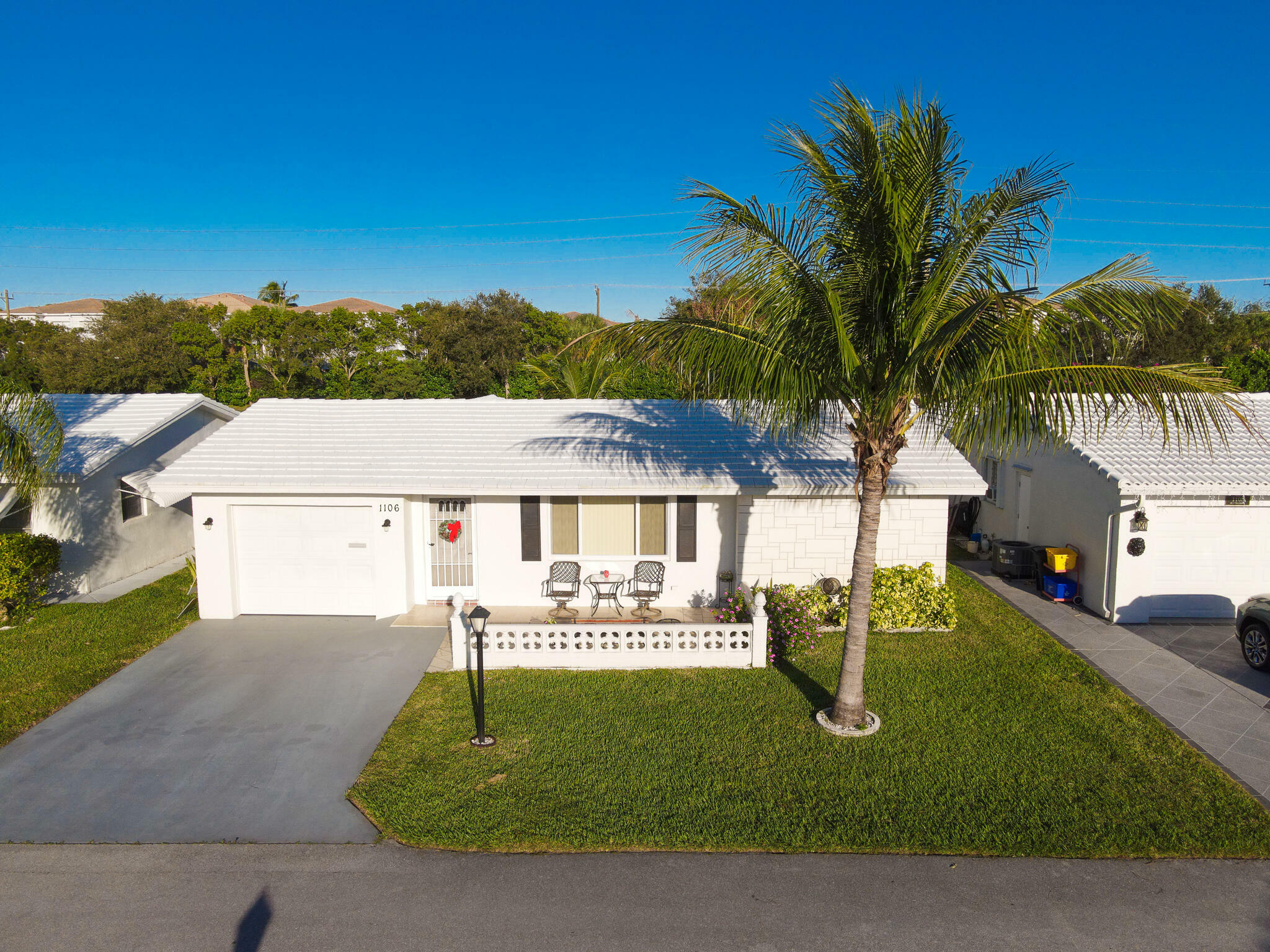 Property Photo:  1106 SW 15th Street  FL 33426 