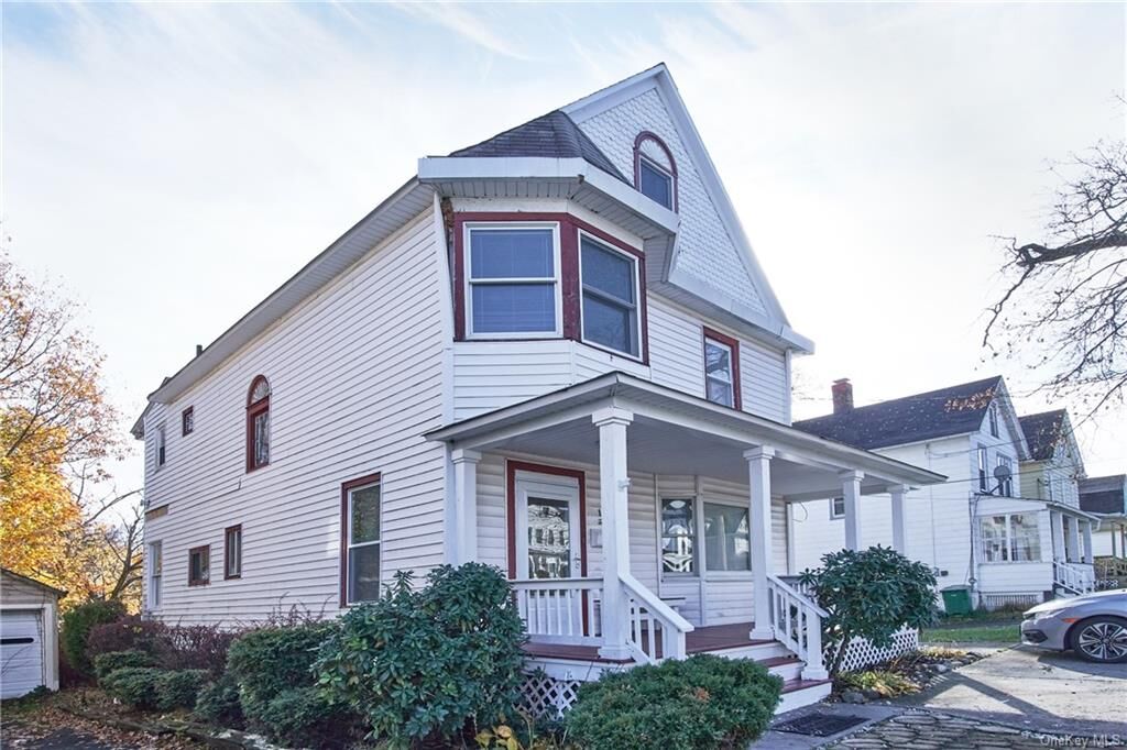 Property Photo:  10 Royce Avenue  NY 10940 