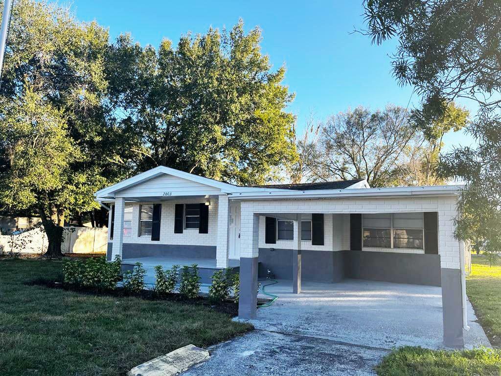 Property Photo:  2803 Woodstock Avenue  FL 33840 