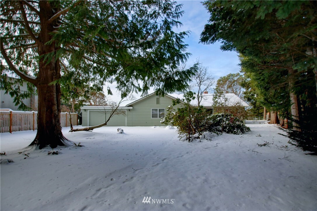 Property Photo:  13750 Rosario Road  WA 98221 