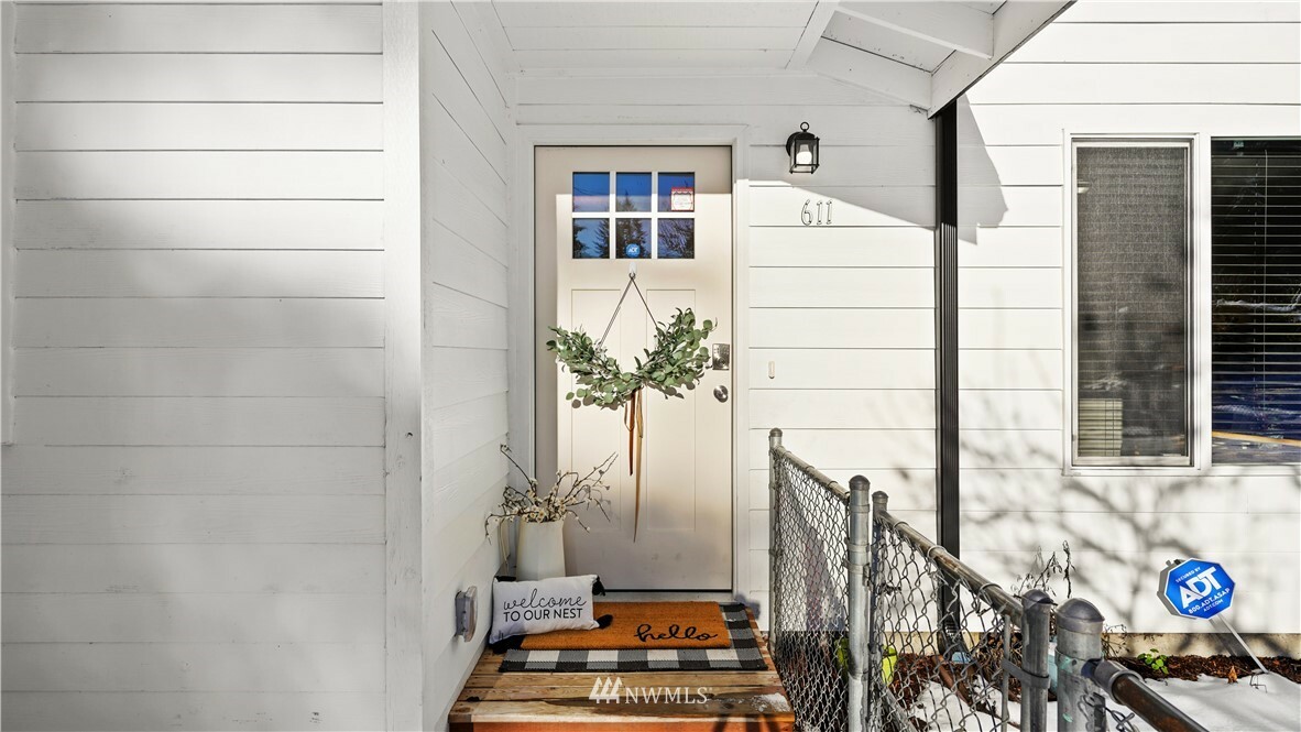 Property Photo: 611 SW View Drive WA 98367