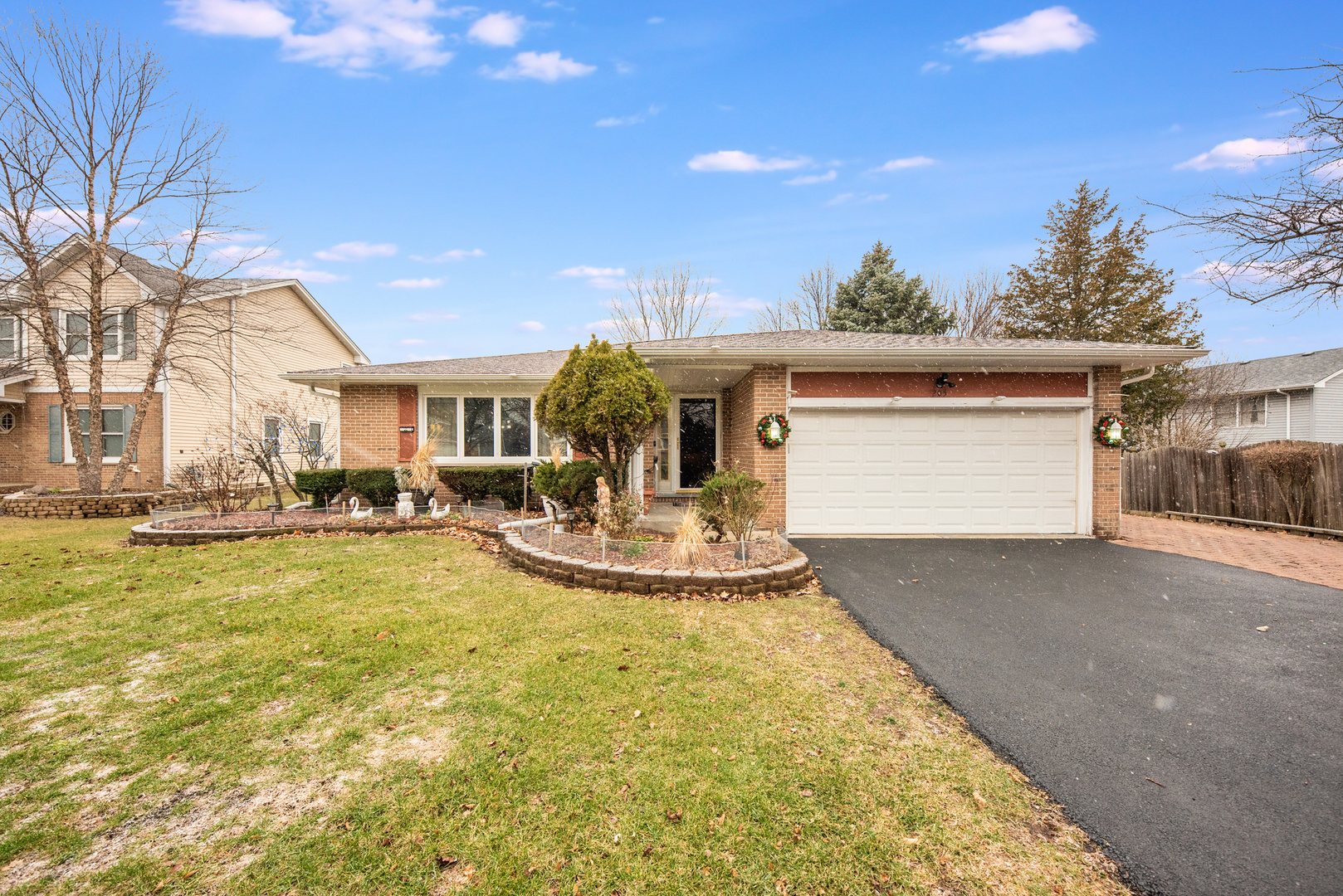 205 Beaver Creek Drive  Bolingbrook IL 60490 photo