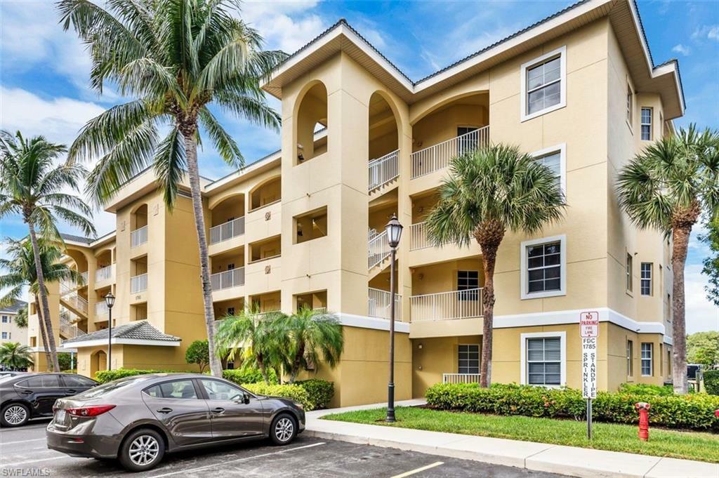 Property Photo: 1785 Four Mile Cove Parkway #326 FL 33990