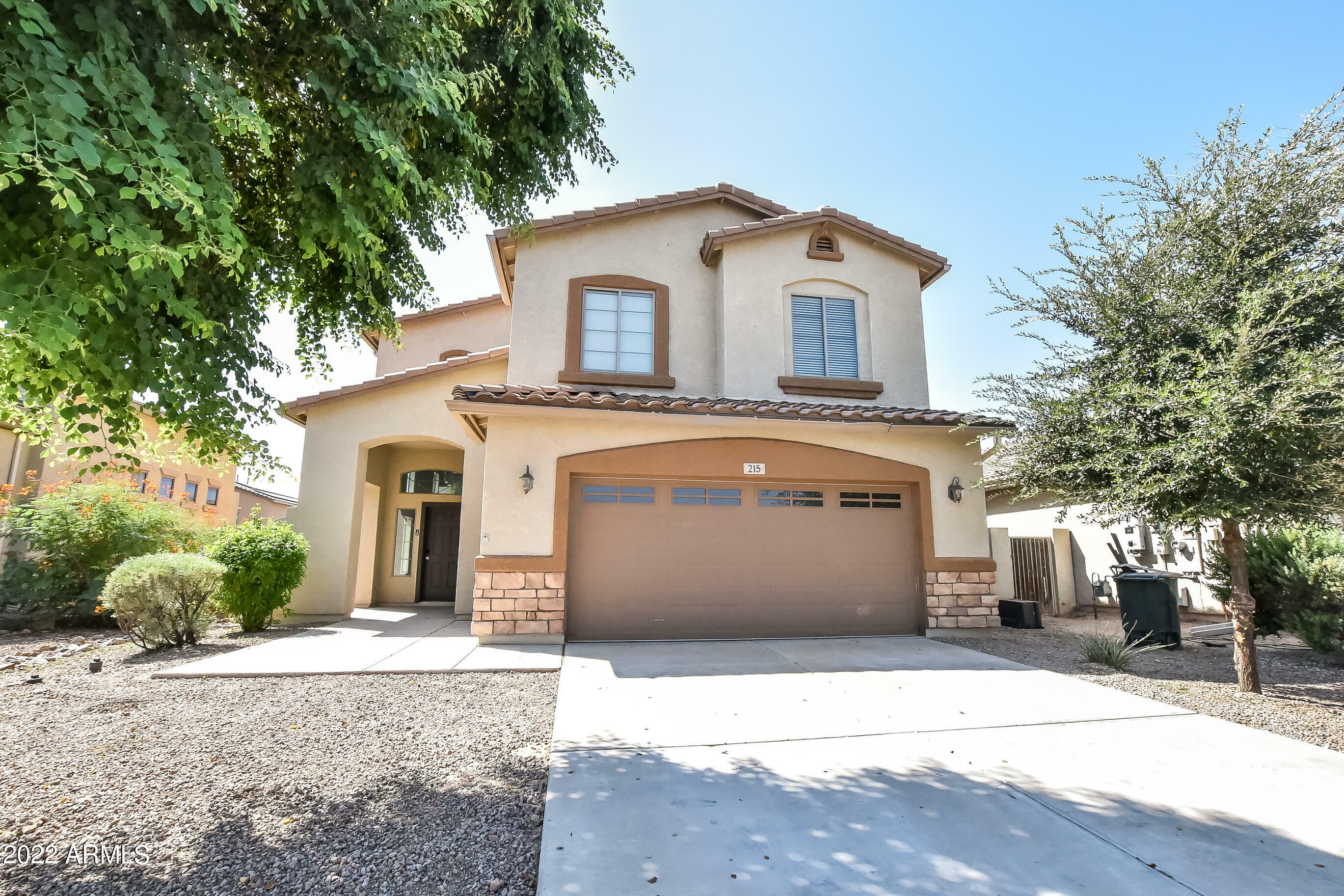 Property Photo:  215 W Rio Drive  AZ 85122 