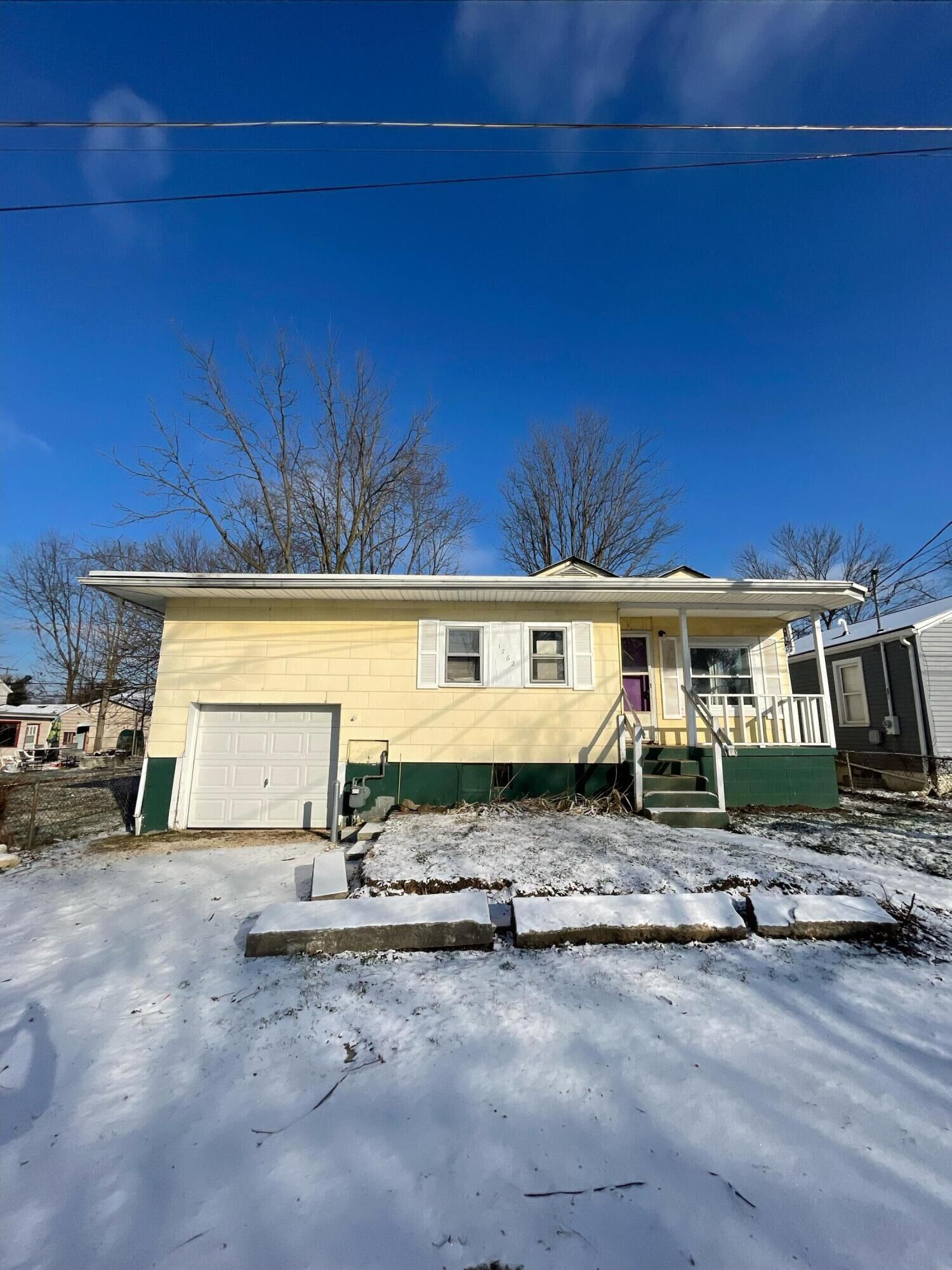 Property Photo:  1762 Marlboro Avenue  OH 43207 