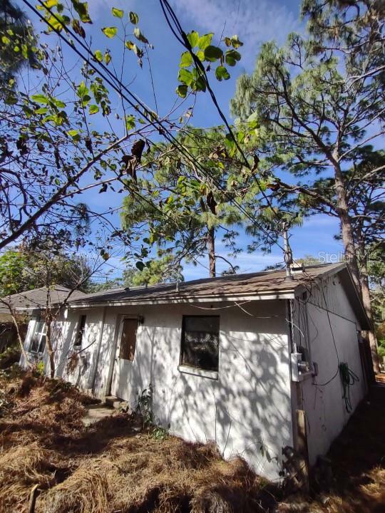 Property Photo:  720 Locust Street  FL 34689 