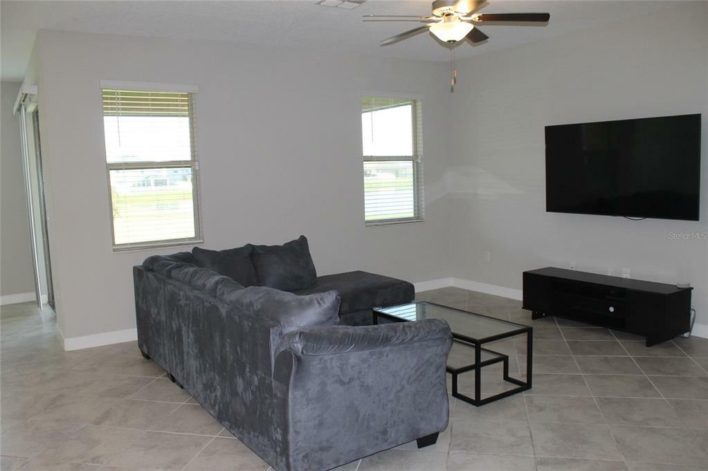 Property Photo:  7329 Bagley Cove Court  FL 33570 