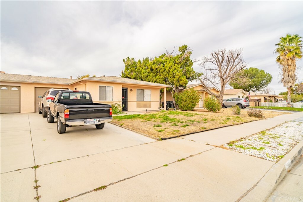 Property Photo:  541 San Rogelio Street  CA 92545 