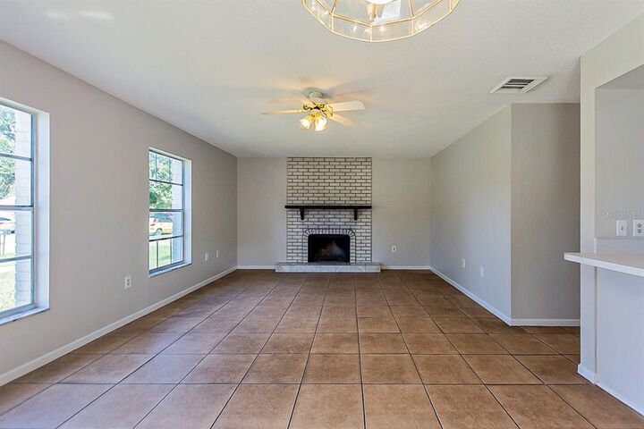 Property Photo:  805 Foxboro Lane SW  FL 33880 