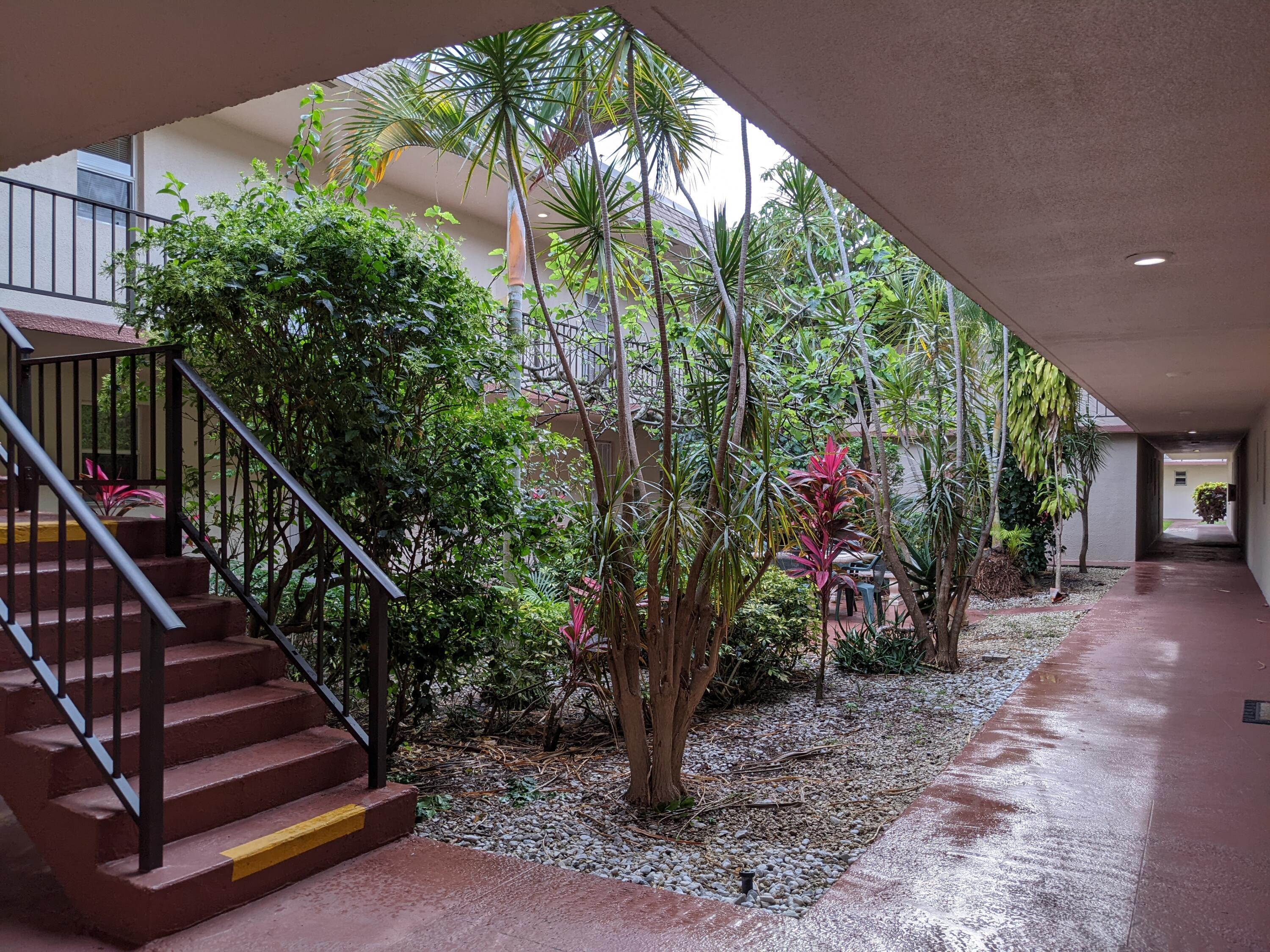 Property Photo: 506 Davis Road 70 FL 33461