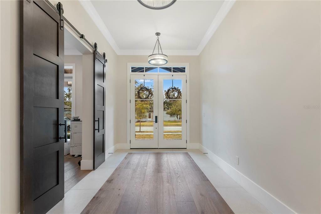 Property Photo: 412 Hazel Court FL 32804