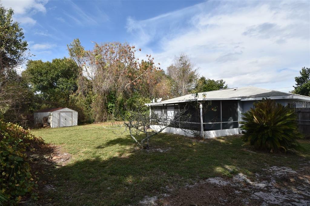 Property Photo:  831 N 4th Avenue  FL 32725 