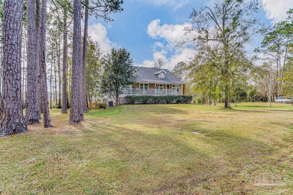 Property Photo: 3328 Mills Bayou Dr FL 32583