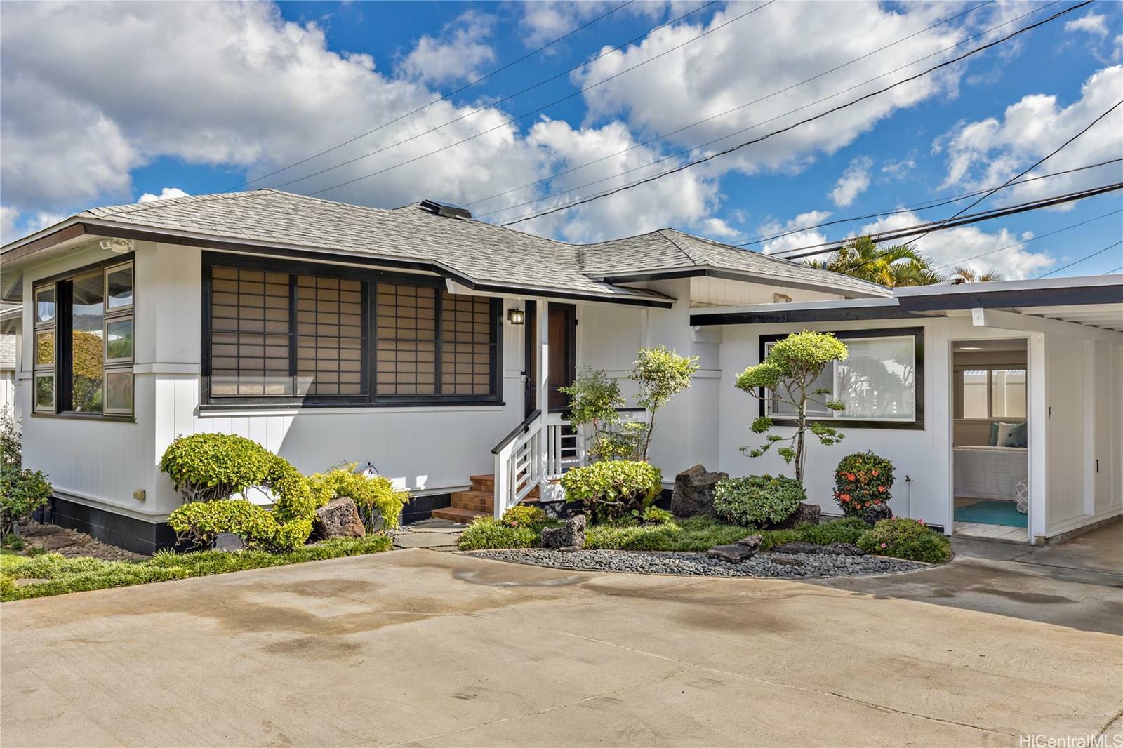 Property Photo:  4401 Puu Panini Avenue  HI 96816 