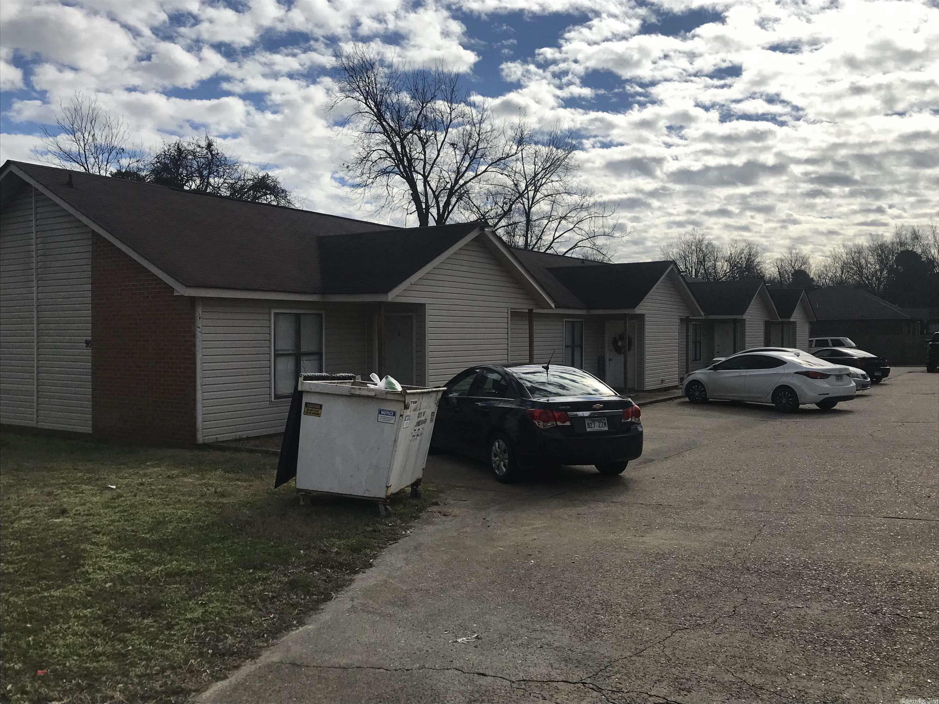 Property Photo: 909 Warner Street AR 72401